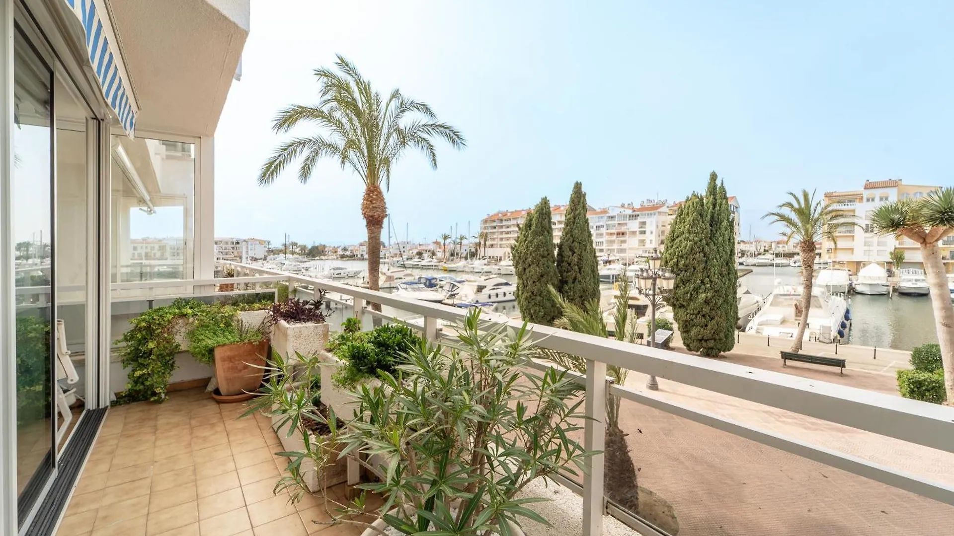 Welcs Estudio 228 Emp Frente Al Canal Ampuriabrava Apartamento